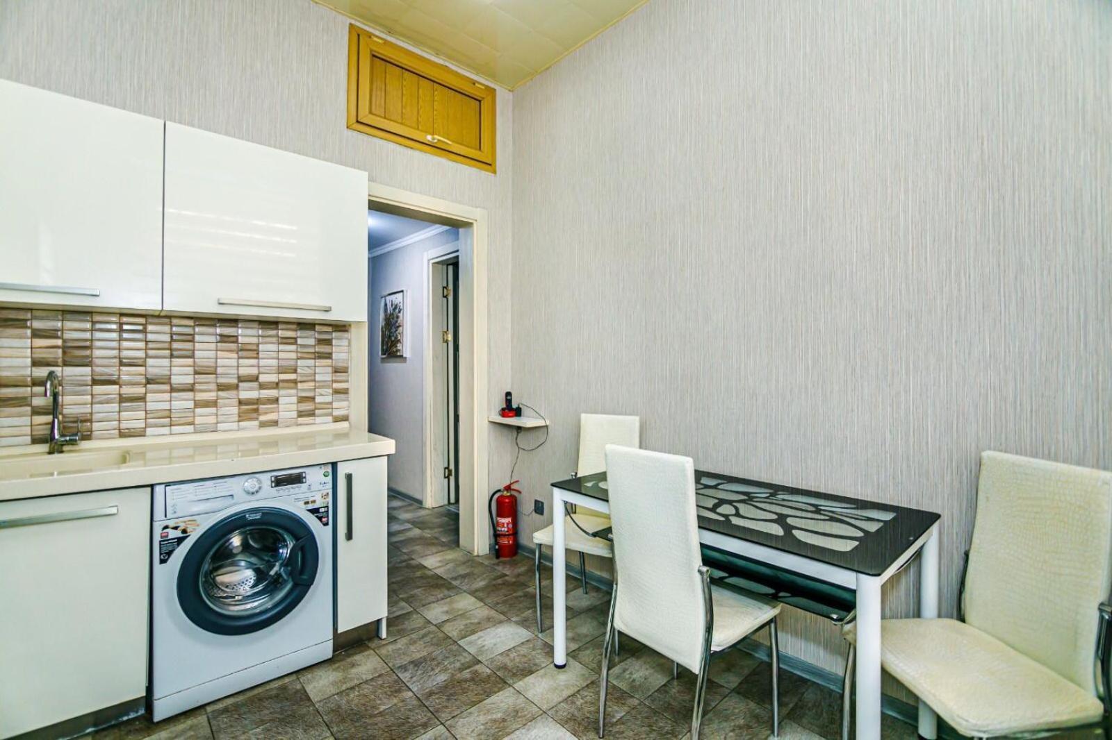 Azneft Square Deluxe Apartment باكو المظهر الخارجي الصورة